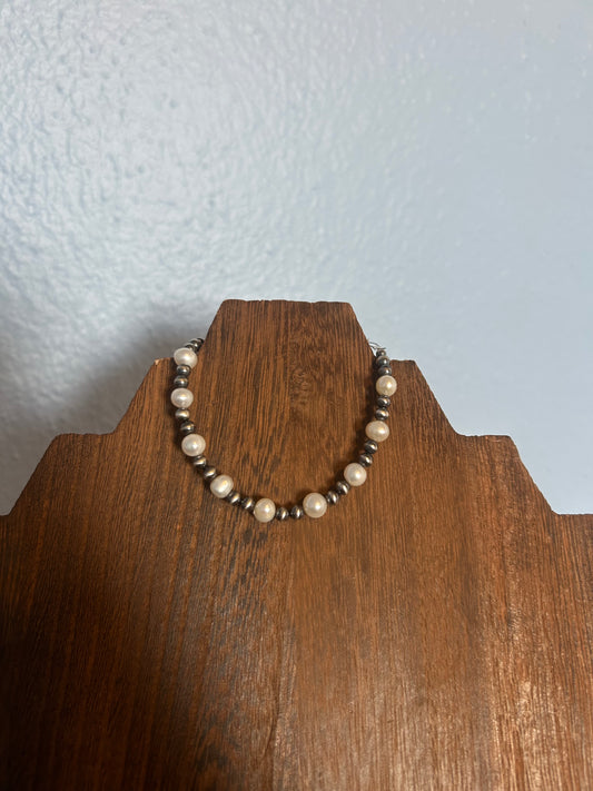 The Evelyn Bracelet