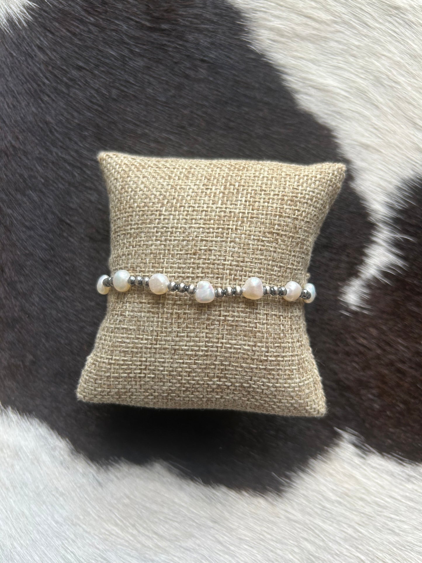 Pearl Stretch Bracelet