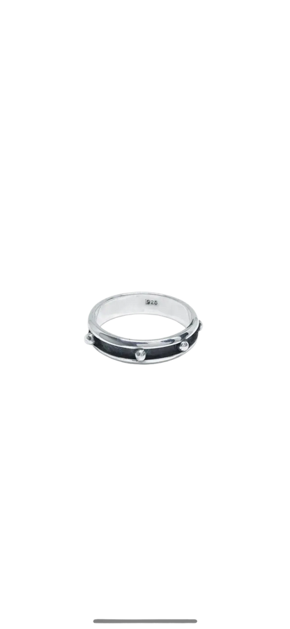 Dotted Ring