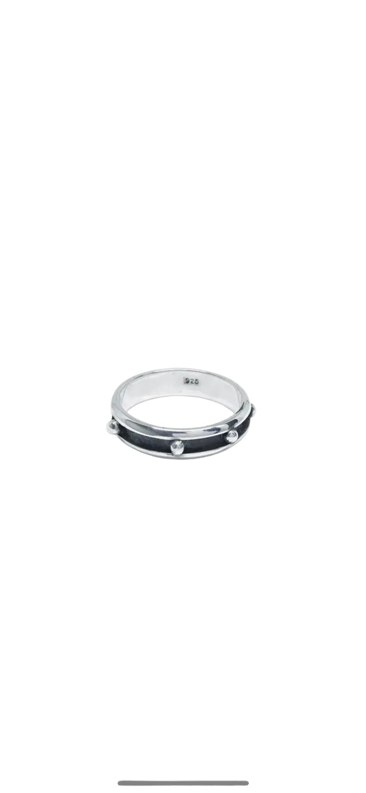 Dotted Ring